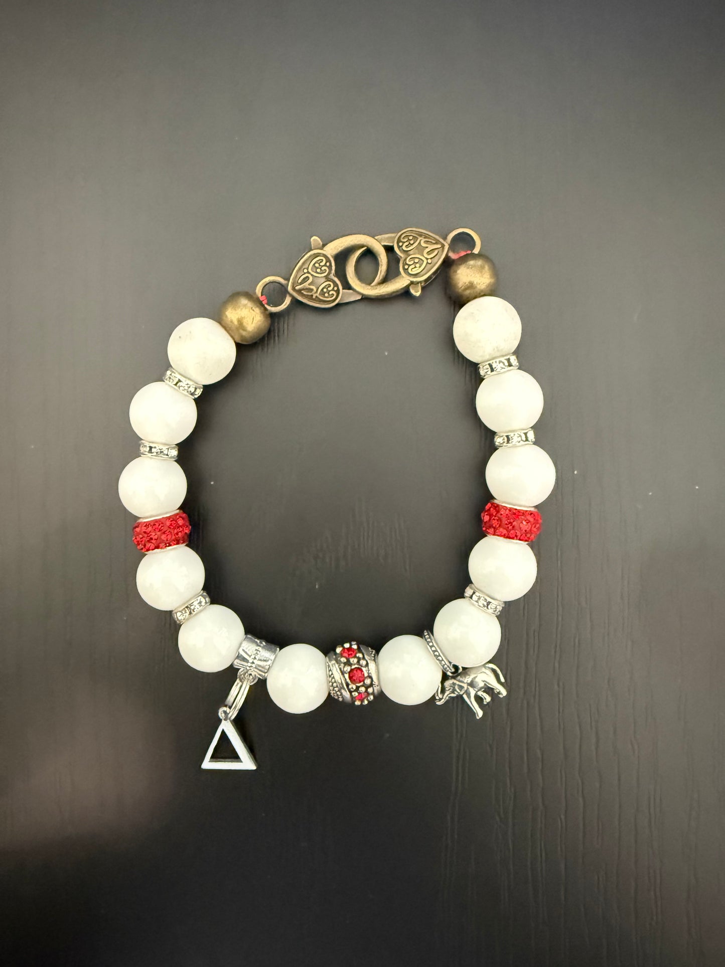 DE048 - Delta Sigma Theta Charm Bracelet - G39