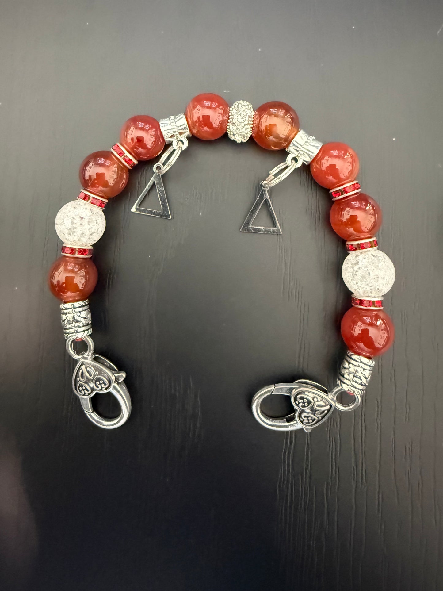 DE084 - Delta Sigma Theta Charm Bracelet - G39