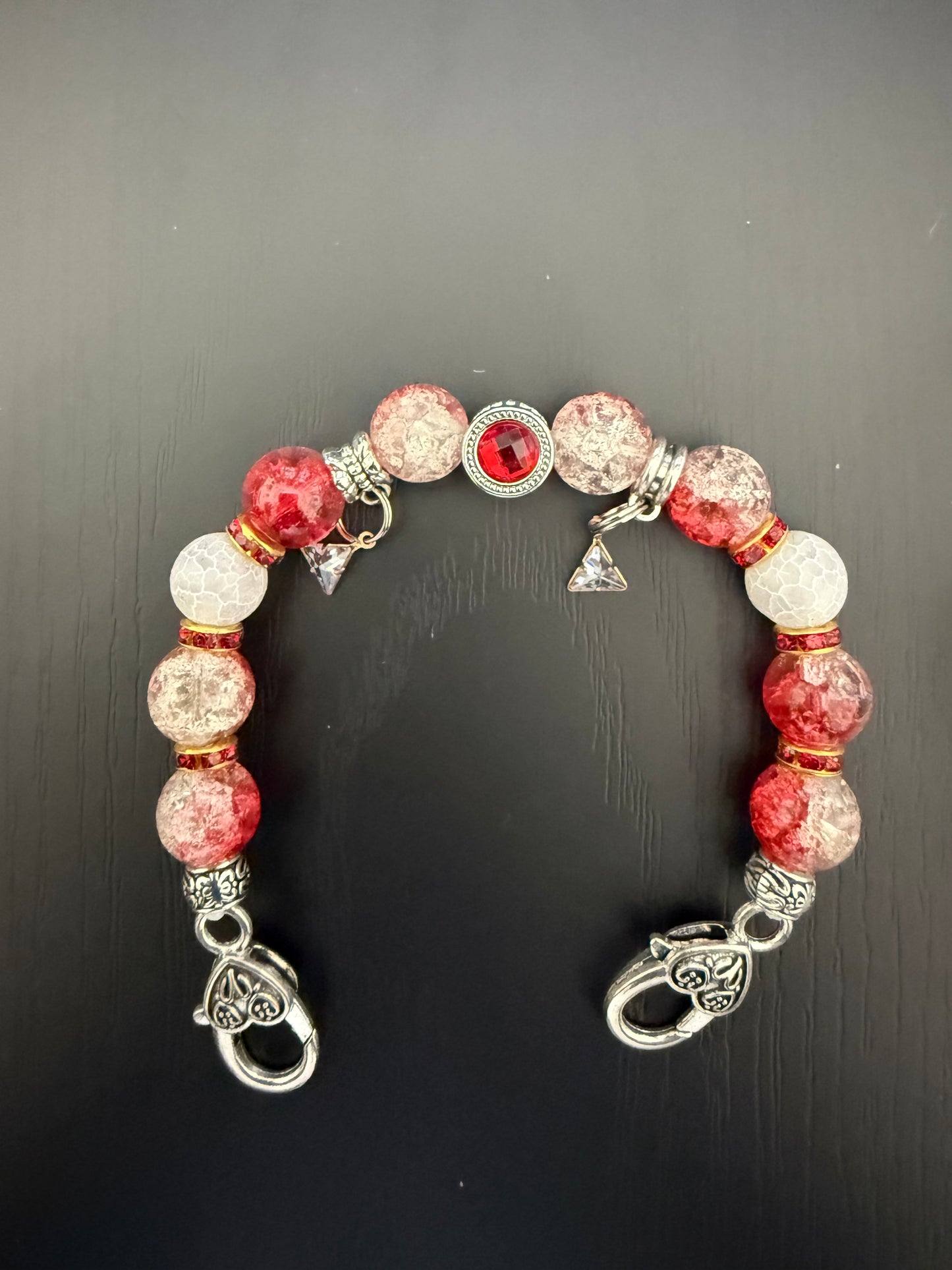 DE073 - Delta Sigma Theta Charm Bracelet - G39