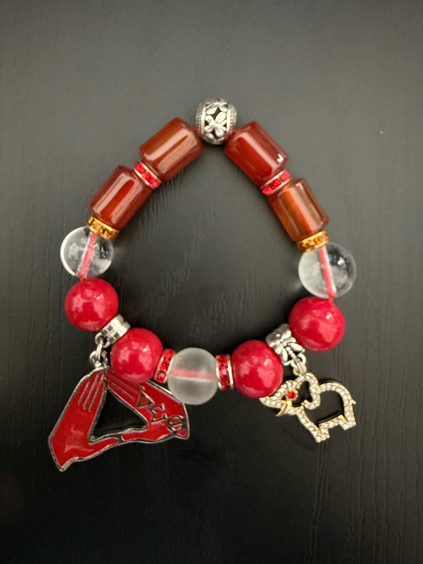 DE064 - Delta Sigma Theta Charm Bracelet - G39