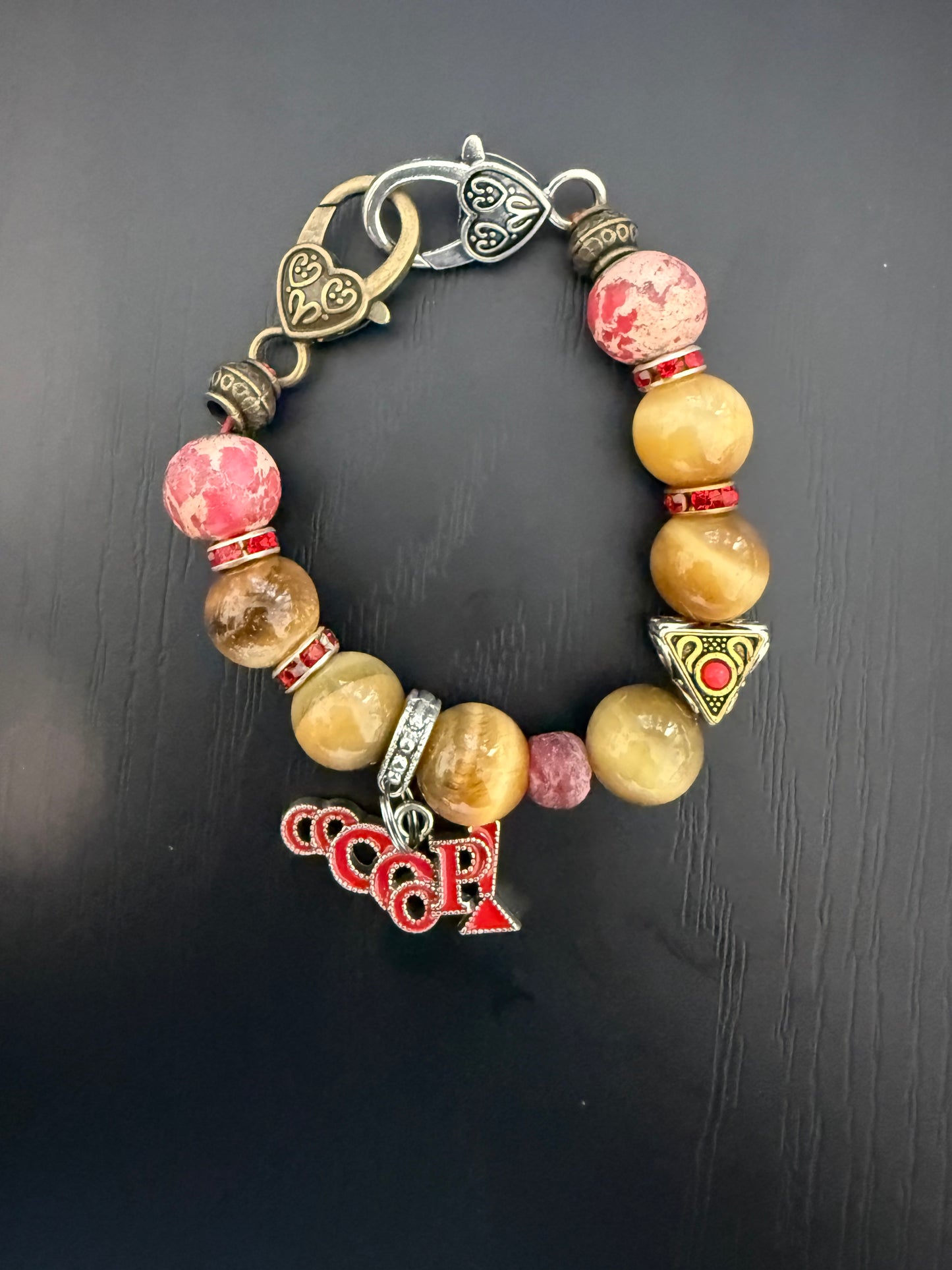 DE052 - Delta Sigma Theta Charm Bracelet - G39