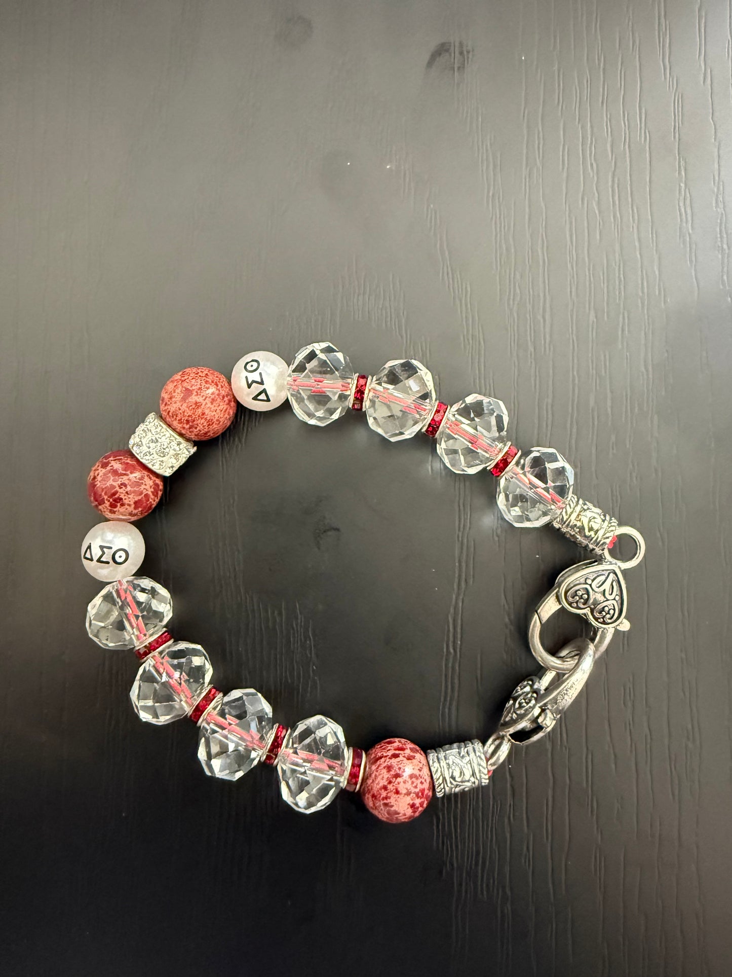 DE047 - Delta Sigma Theta Charm Bracelet - G39