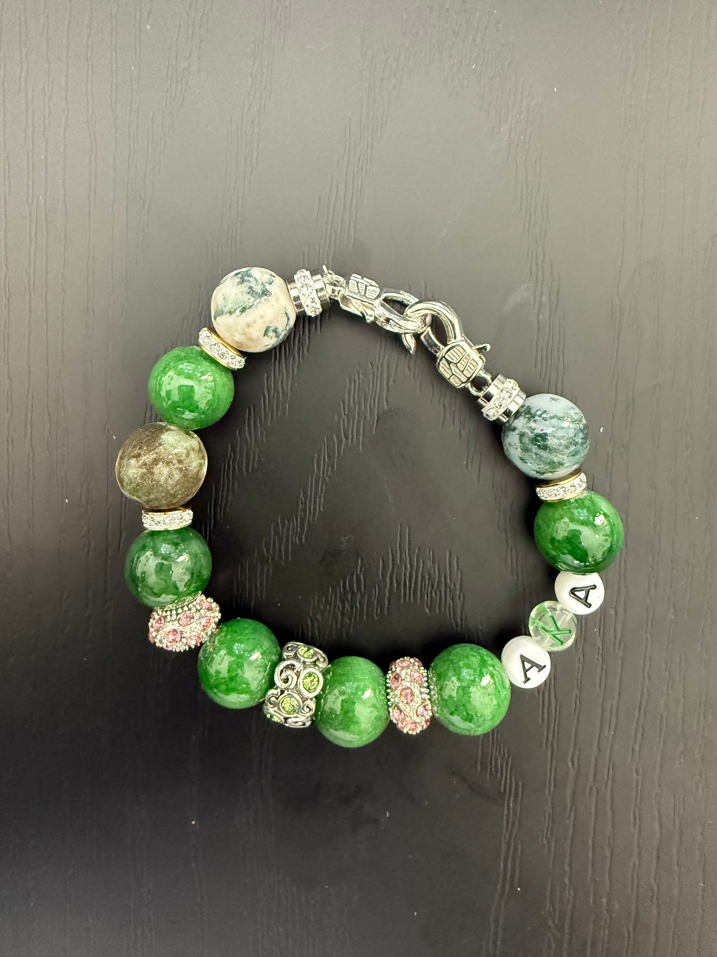 AK042- Alpha Kappa Alpha Charm Bracelet - G39