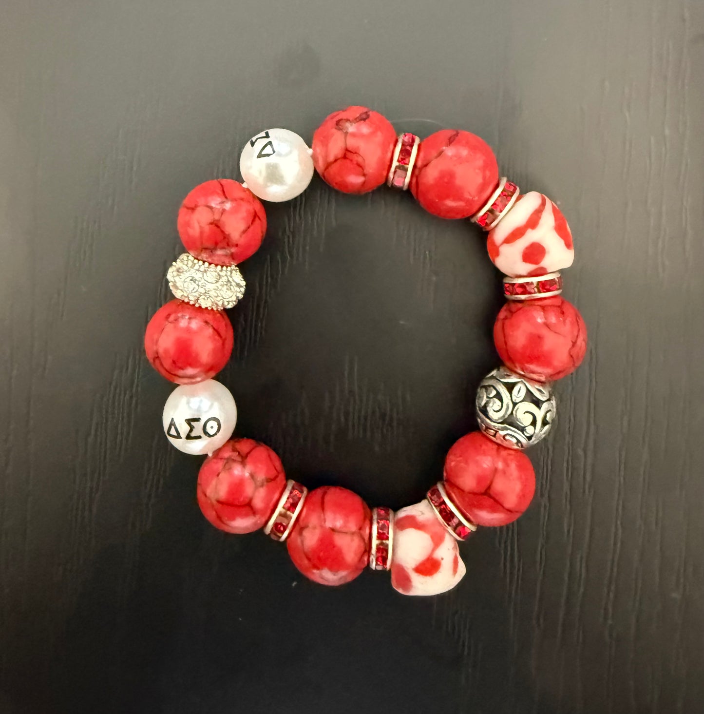 DE035 - Delta Sigma Theta Charm Bracelet - G39