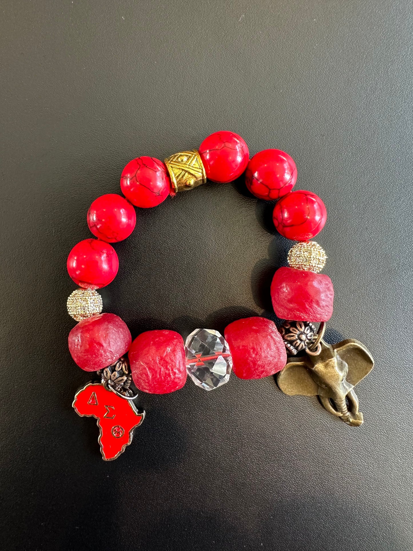 DE003 - Delta Sigma Theta Charm Bracelet