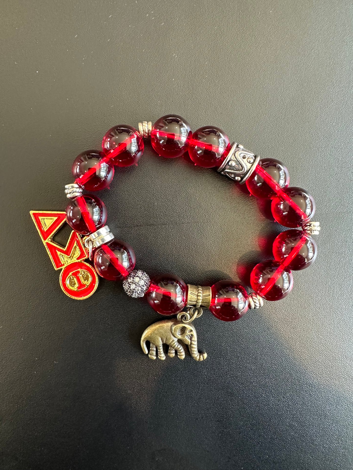 DE007 - Delta Sigma Theta Charm Bracelet