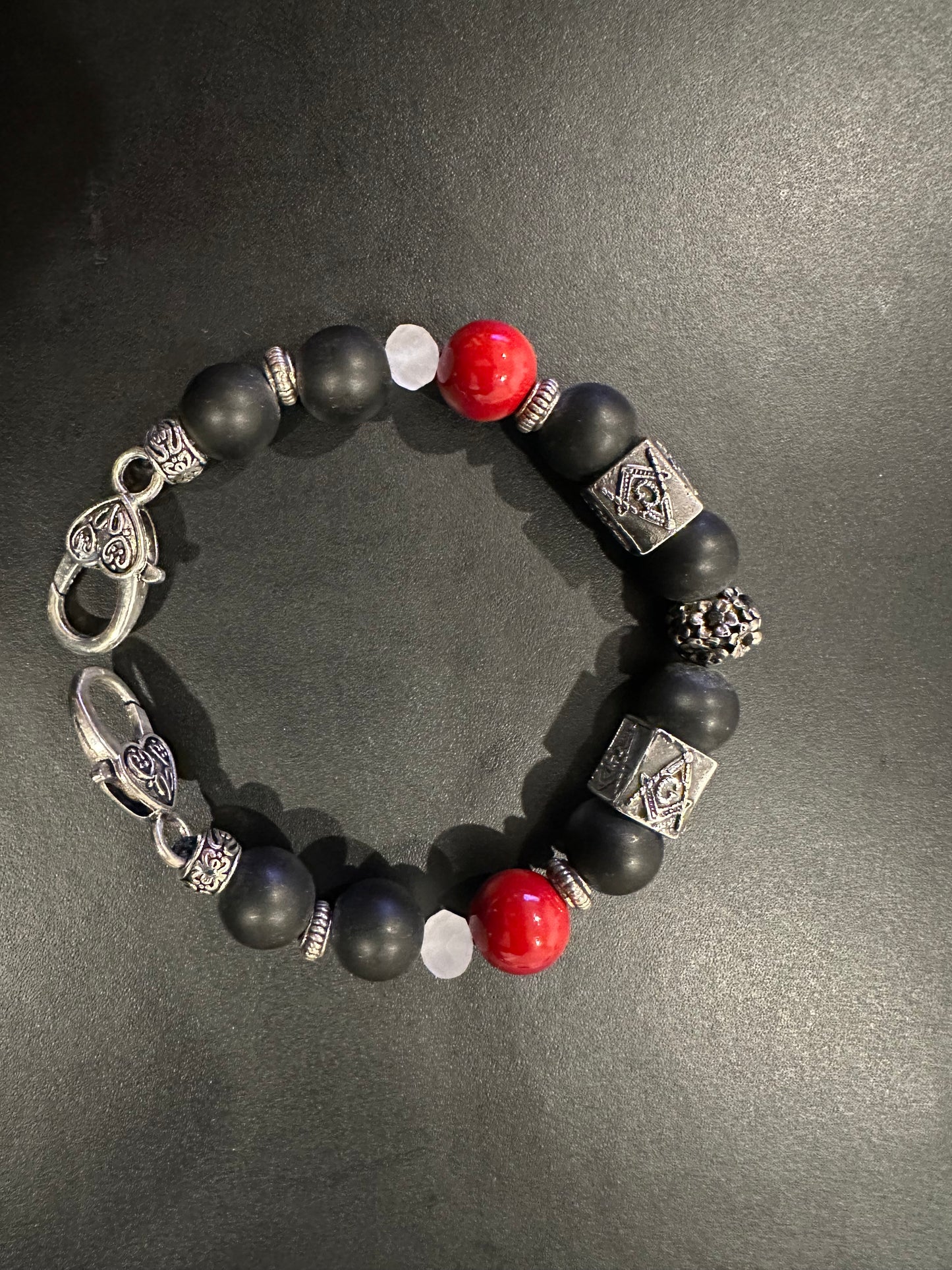 MA004. Mason Charm Bracelet - G39