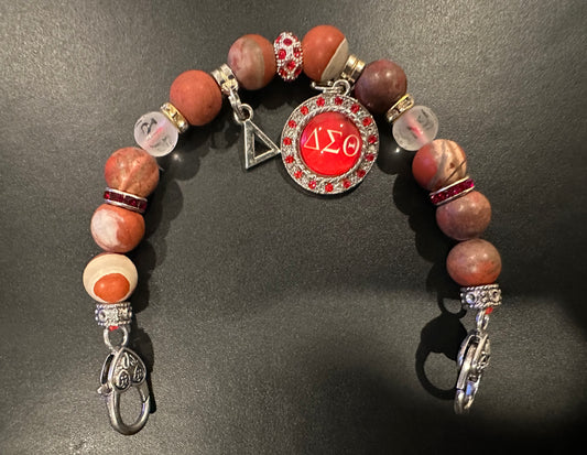 DE023- Delta Sigma Theta Charm Bracelet - G39