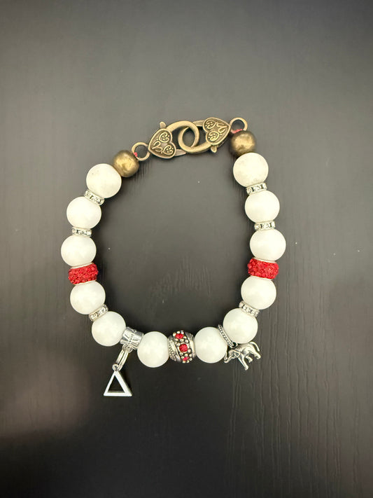 DE048 - Delta Sigma Theta Charm Bracelet - G39