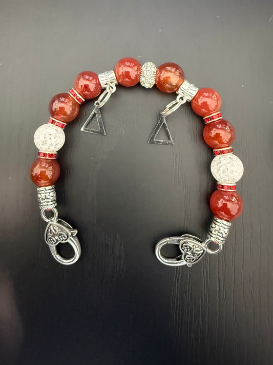 DE084 - Delta Sigma Theta Charm Bracelet - G39