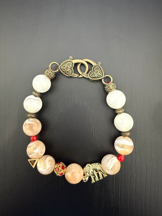 DE083 - Delta Sigma Theta Charm Bracelet - G39