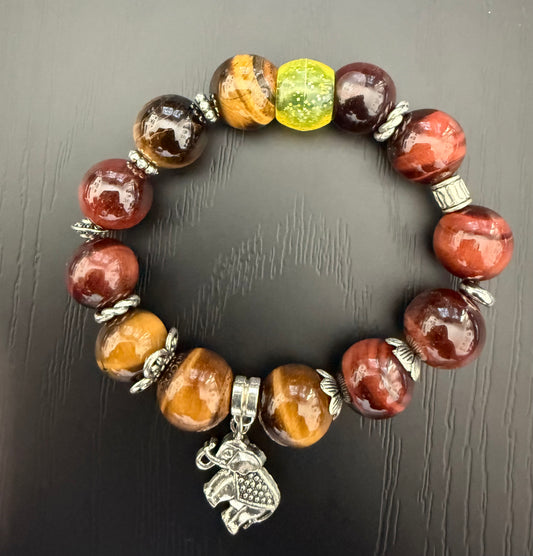 DE060 - Delta Sigma Theta Charm Bracelet - G39