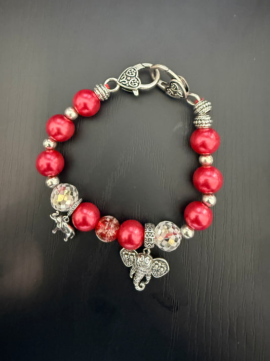 DE051 - Delta Sigma Theta Charm Bracelet - G39