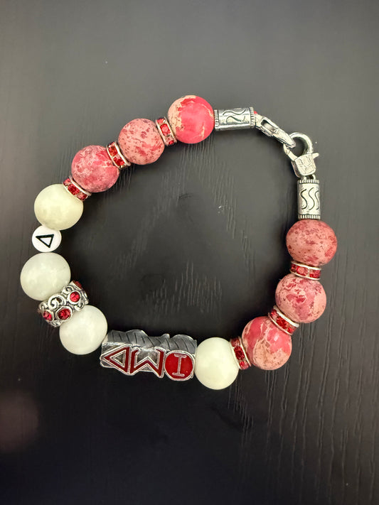 DE056 - Delta Sigma Theta Charm Bracelet - G39