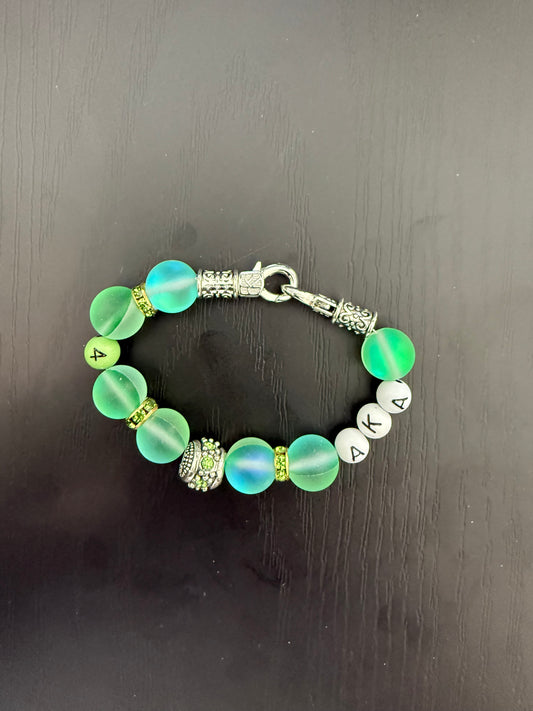 AK034- Alpha Kappa Alpha Charm Bracelet - G39