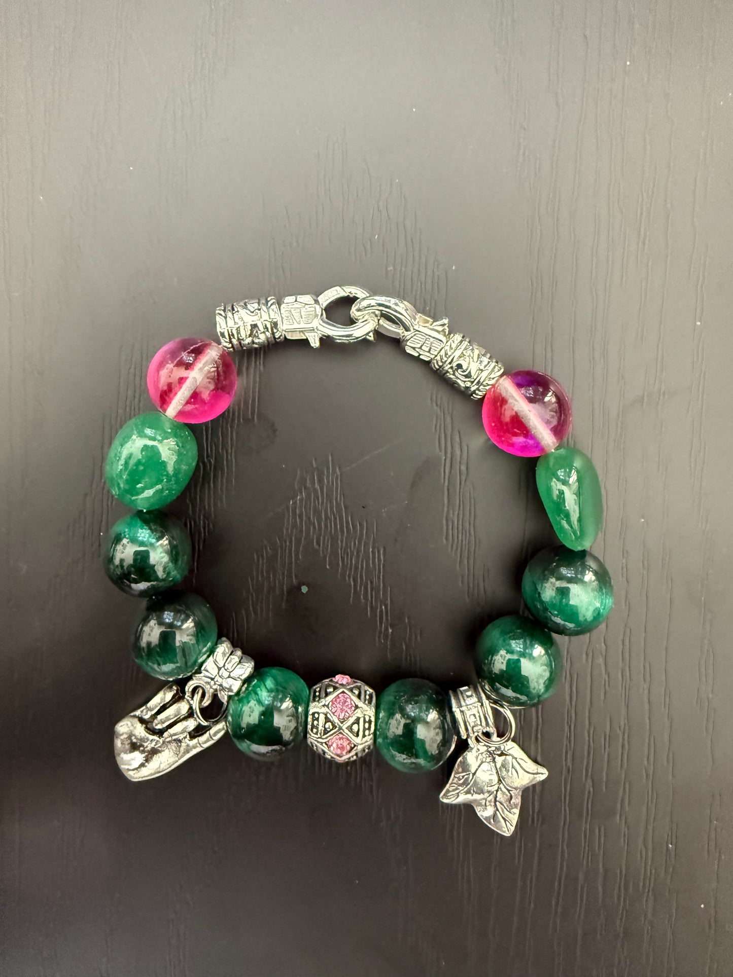 AK029- Alpha Kappa Alpha Charm Bracelet - G39