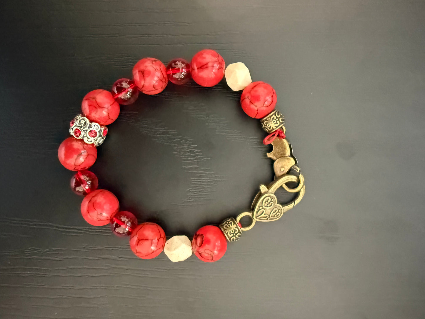 DE028 - Delta Sigma Theta Charm Bracelet - G39