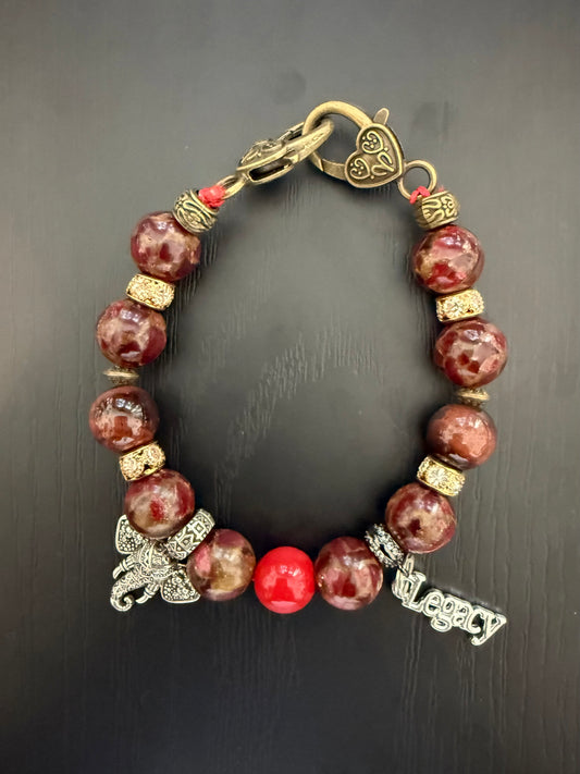 DE033 - Delta Sigma Theta Charm Bracelet - G39