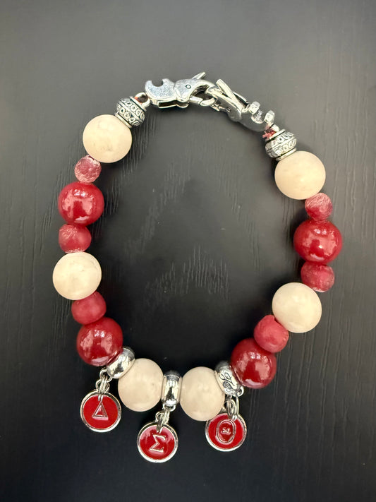 DE042 - Delta Sigma Theta Charm Bracelet - G39
