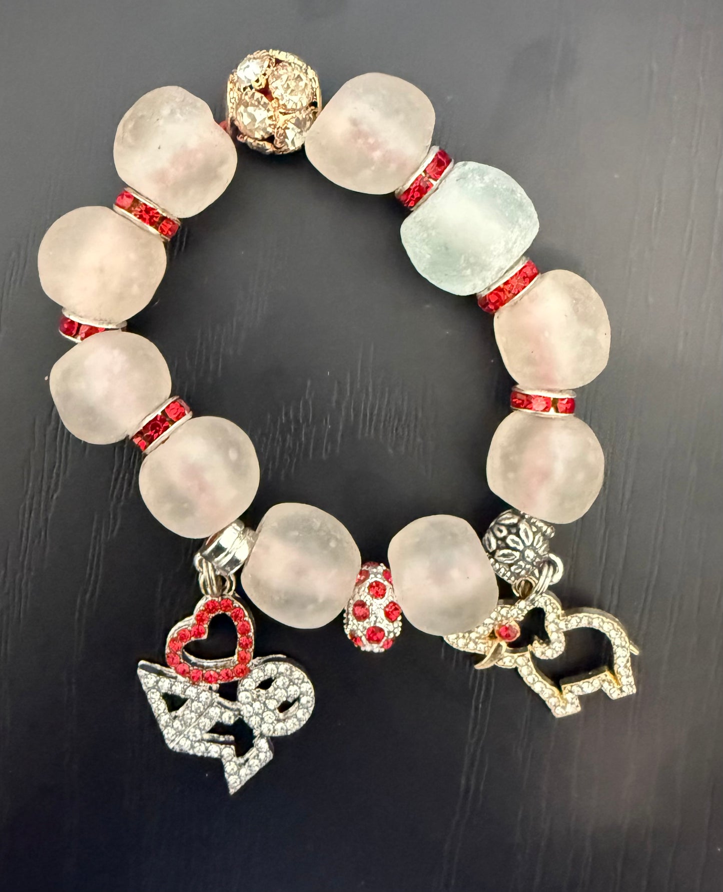 DE044 - Delta Sigma Theta Charm Bracelet - G39