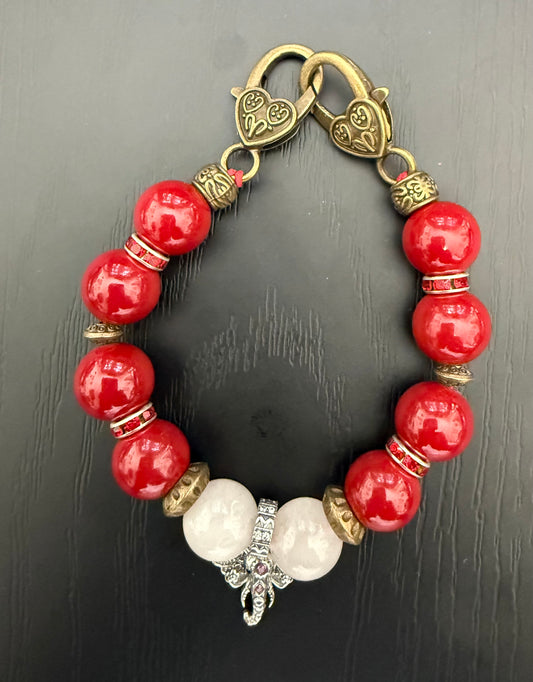 DE038 - Delta Sigma Theta Charm Bracelet - G39