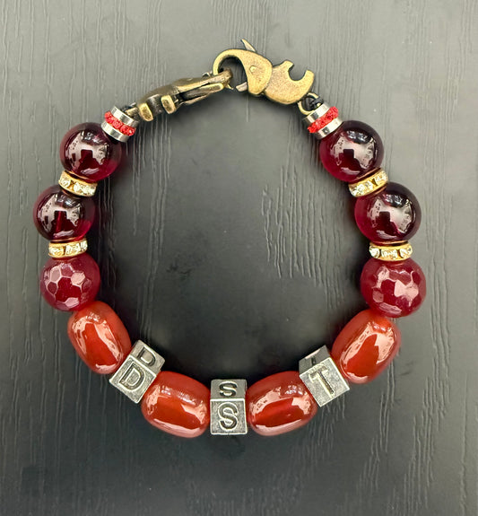 DE045 - Delta Sigma Theta Charm Bracelet - G39