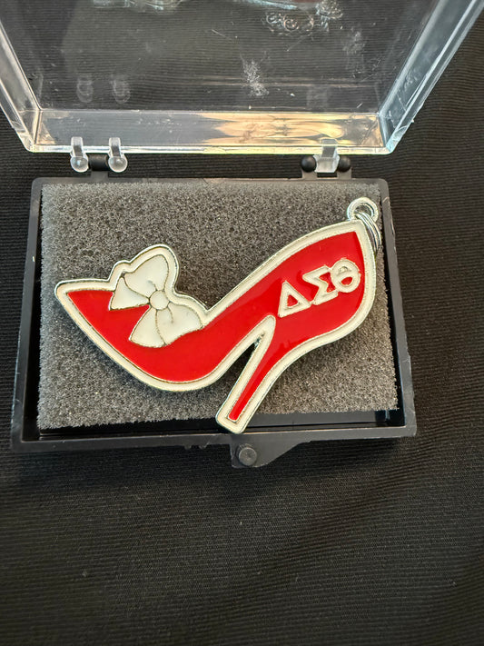 DE0114 - Delta Keychain - Stelletto
