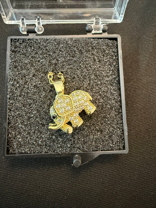 DE0126 - Delta Chain and Pendant - Small Gold Elephant